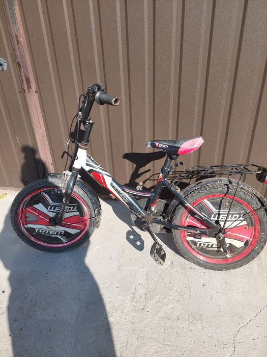 Дитячий велосипед