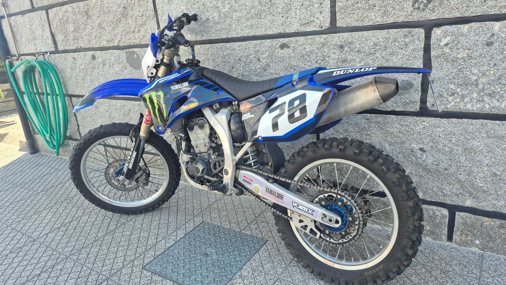 YAMAHA YZ 250F  11-2005 MATRICULADA, com 2 LUGARES de livrete, revisão completa feita, PRONTA A ANDAR! - VENDA OU TROCA