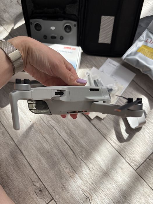Dron DJI Mini 2 Fly More Combo jak NOWY