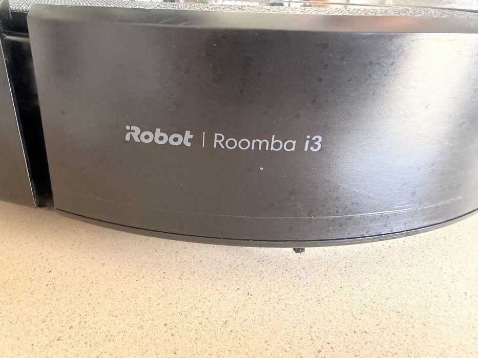 Roomba iRobot i3 como novo
