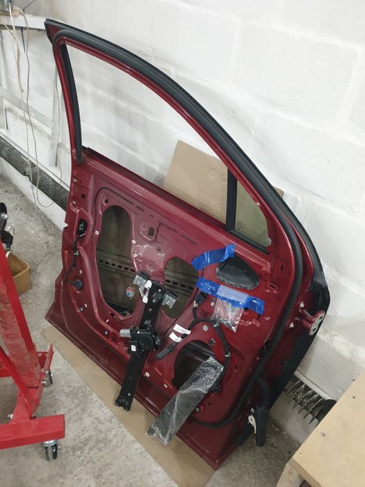 Двері для Honda Prologue розборка