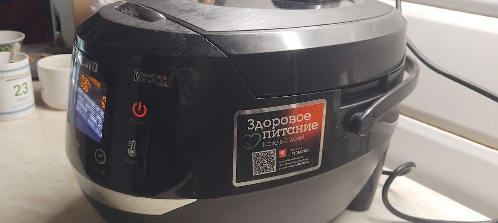 Мулитиварка покупали 2800гр. с подарком кофеварка