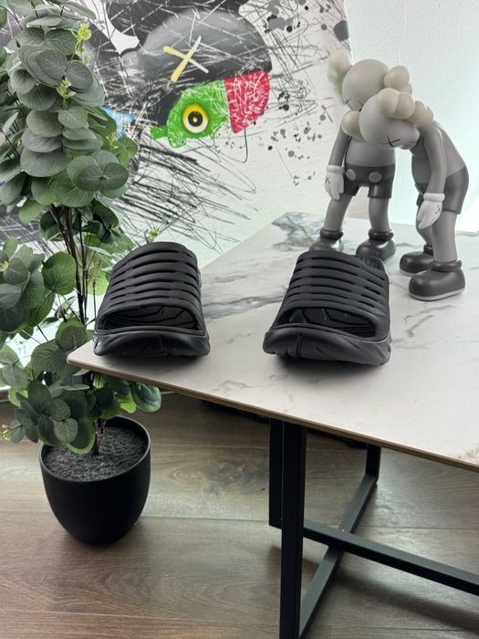 Тапочки шльопки Hoka Ora Recovery 41 розмір Е14713