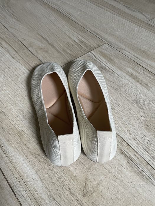 Letnie buty baleriny ecru