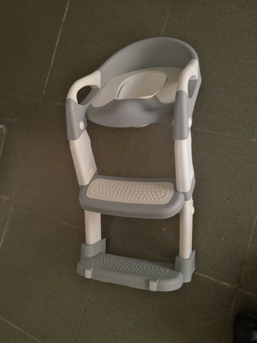 Redutor de sanita com escada pra treino criança
