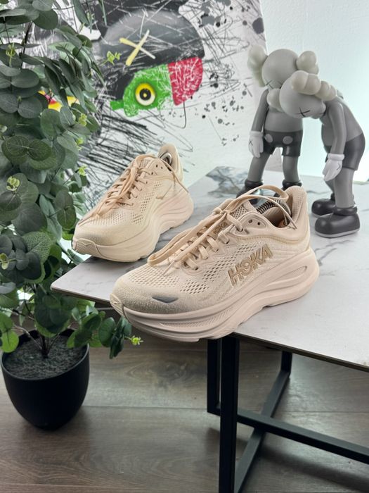 Кросівки Hoka Bondi 9 39 розмір Е13010