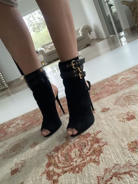 Buty szpilki Gianvito Rossi zamszowe stan bardzo dobry