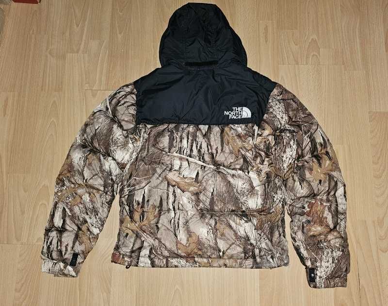 Kurtka puchowa damska The North Face 1996 S kamulaż camuflage