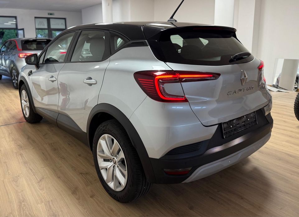Renault Captur 4/2024, 14500 klms, gasolina, manual, iva dedutivel
