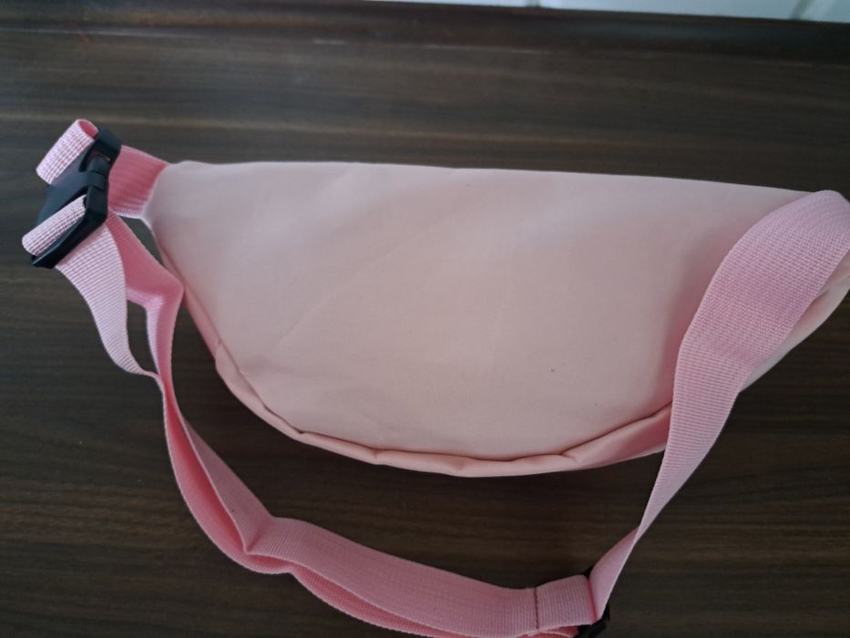 Turystyczna nerka damska-nowa