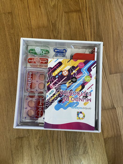 Brinquedo de eletrónica