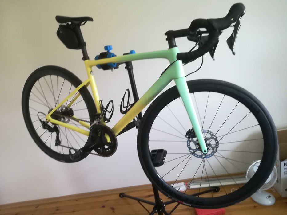 Tarmac + koła karbonowe