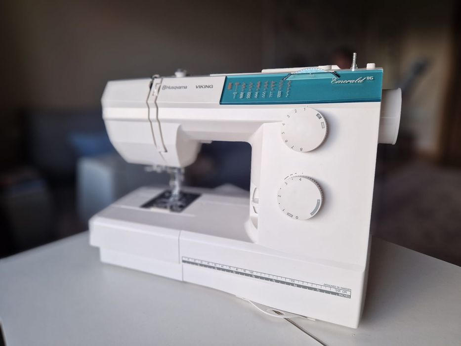 Maszyna do szycia Husqvarna Emerald 116
