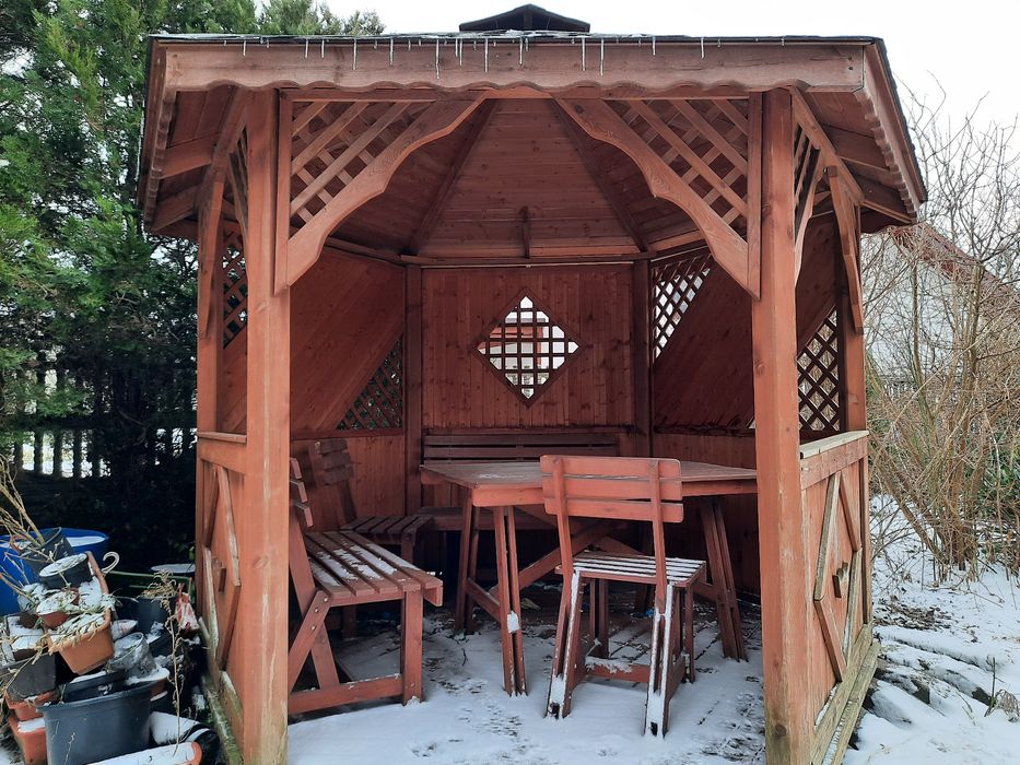 Altanka + stół i krzesełka