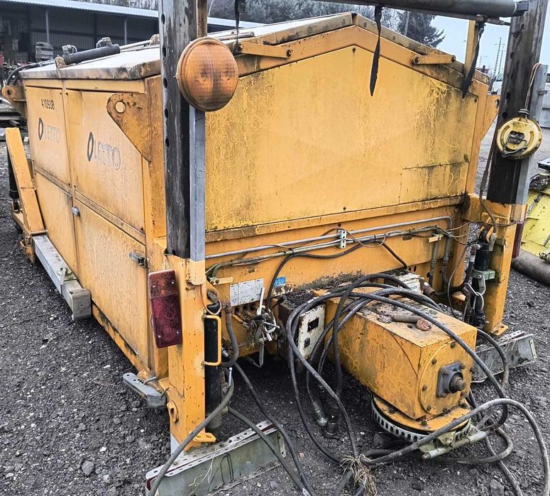 Podgrzewacz do asfaltu Oletto 9 m3