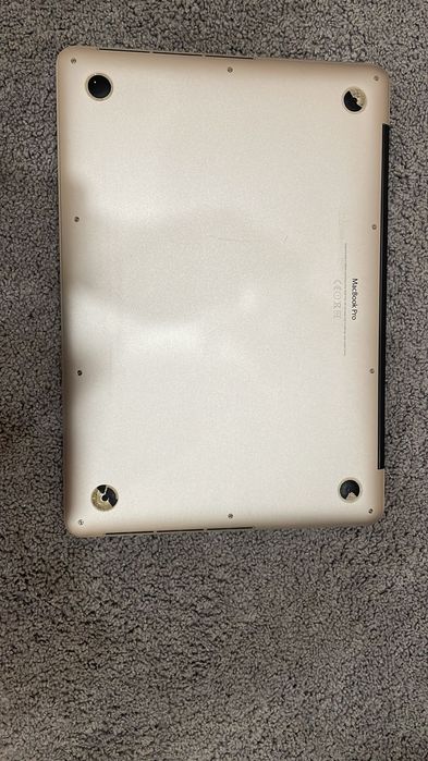 Macbook Pro 13’’ (2015) - detalhes nas fotos