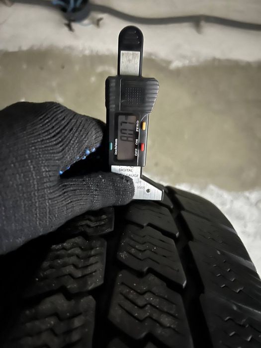 215/65/16c пара зимних шин