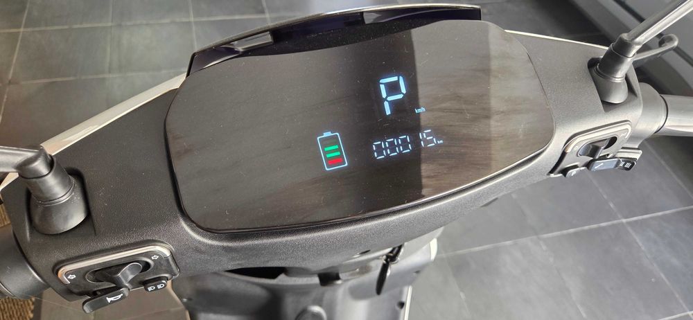 Scooter eletrica NEOVOLT GO-X 72V 250W (NOVA)
