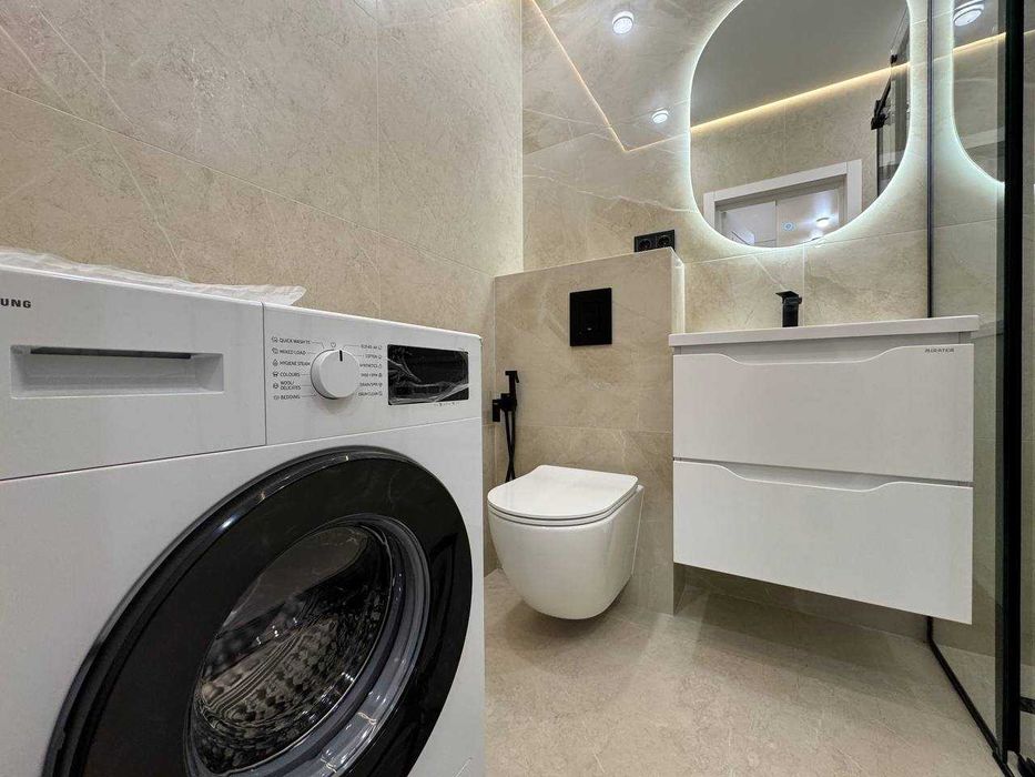 БЕЗ КОМІСІЇ !!!Стильна півторачка у центрі міста