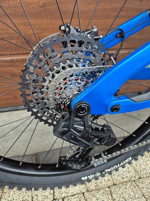 Rower elektryczny  Haibike HYBE CF 9 OKAZJA 1km 2025