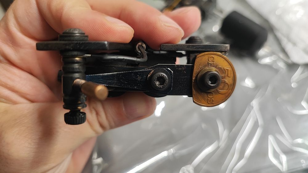 2 máquinas de tatuar Domingos Ramalho de Bobines