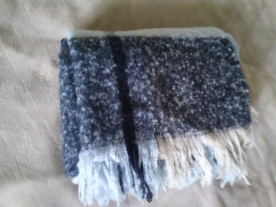 Szalik damski ciepły nowy