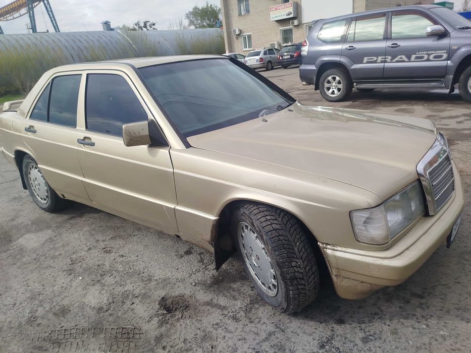 Продам Мерседес мотор 2 дизель