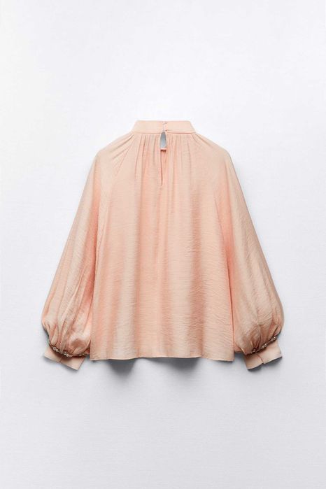 (NOVA, PORTES GRÁTIS) Blusa de Gola Dobrada e Pérolas (Rosa Bebé)