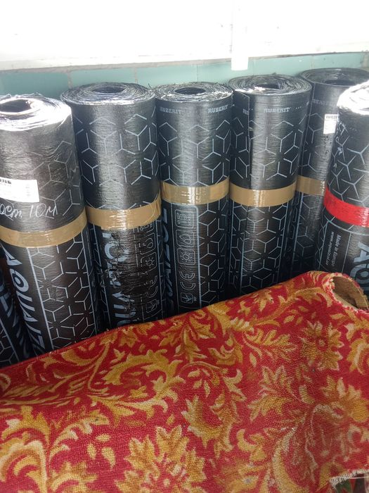 Продам рубероид по 10 м.