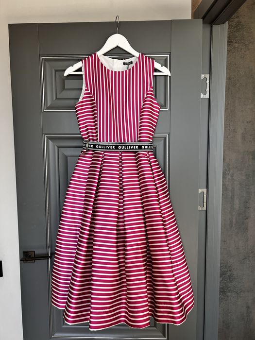 Плаття нарядне для дівчинки  158 р