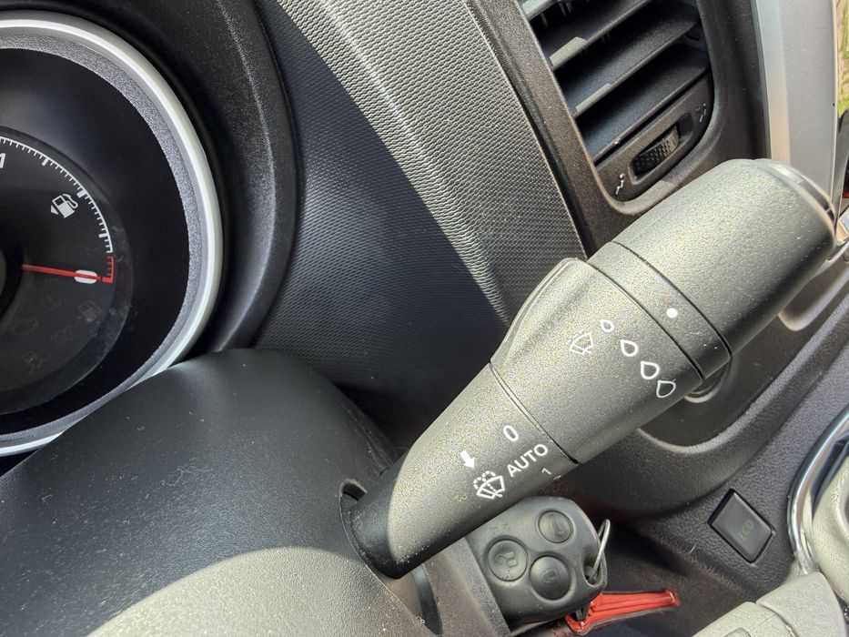 Свіжопригнаний Груз-Пас Opel Vivaro Long 2018