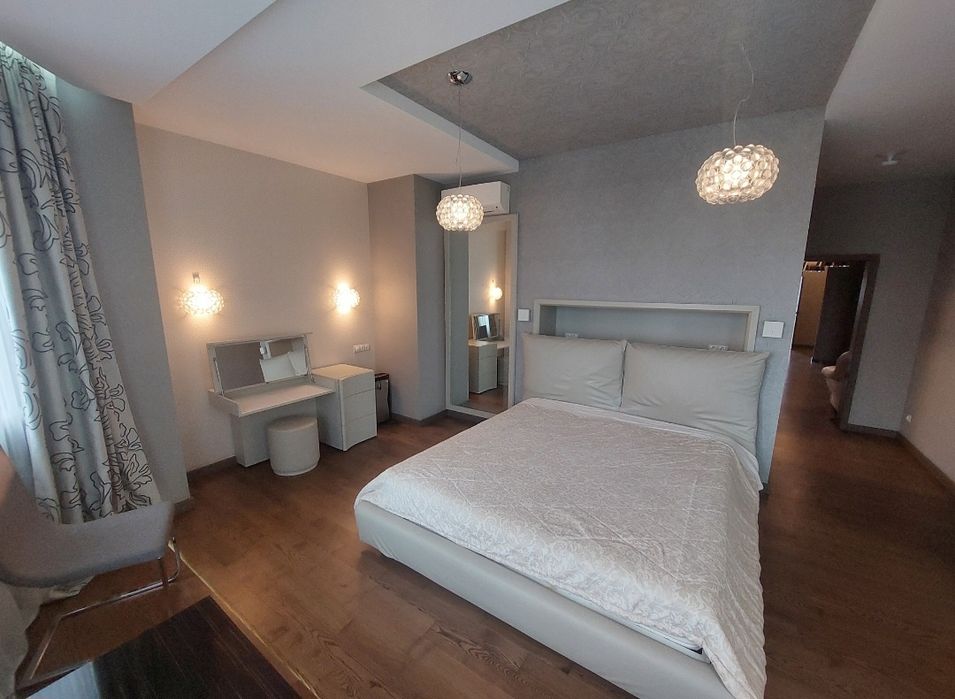 3-к(3 спальни),новострой,ГАЗ,м.Ярослава Мудрого 2 мин