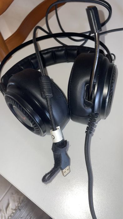 rato e fones gaming