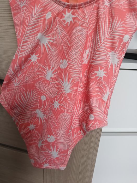 Strój kąpielowy dla dziewczynki 122