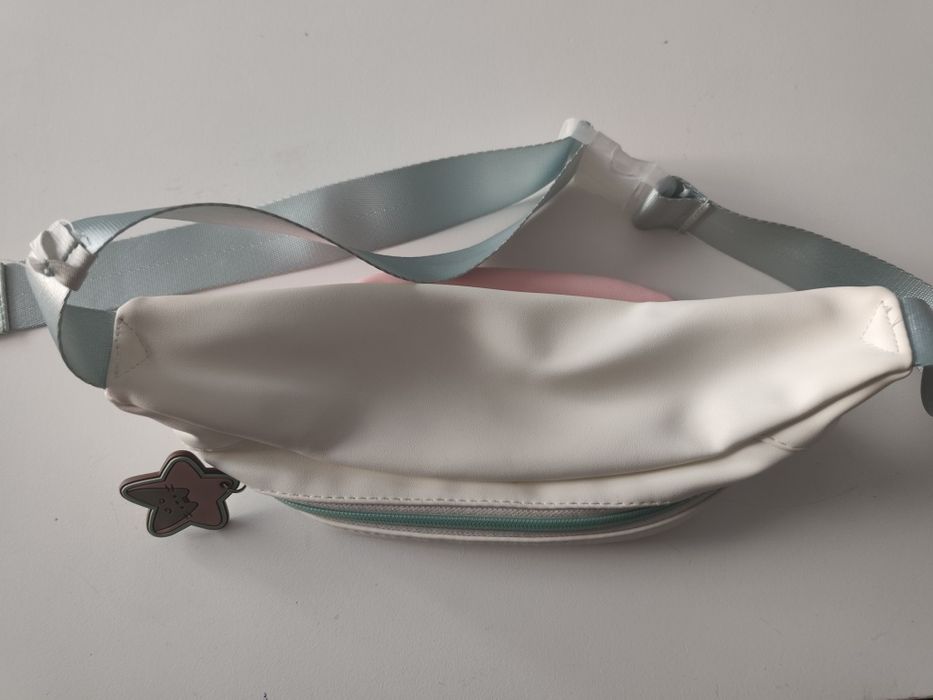 Nerka saszetka Pusheen