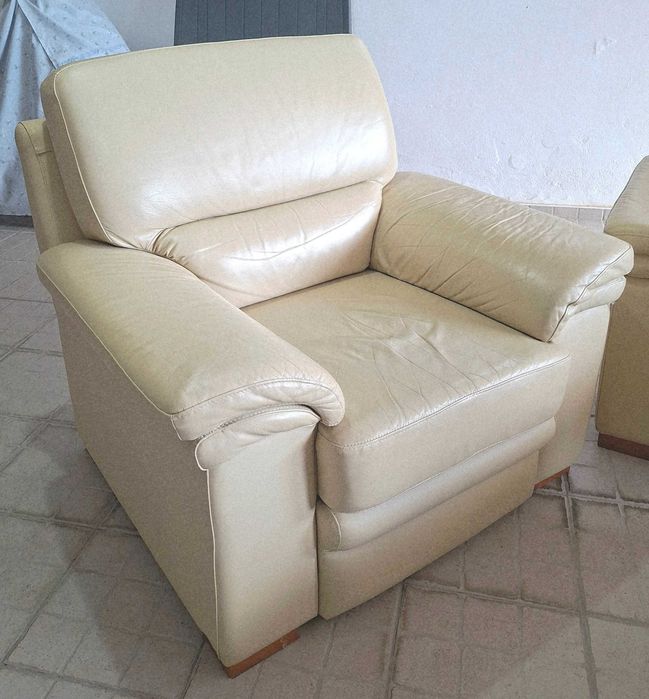 Conjunto de Sofás de pele