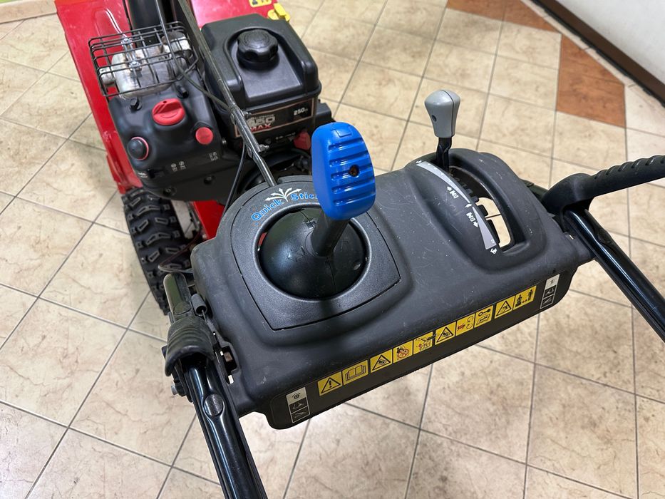 Odśnieżarka Toro Power Max 826 OE
