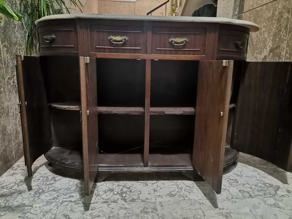 Aparador/Móvel de Apoio com Mármore - Elegância e Funcionalidade