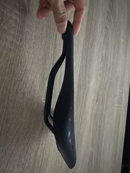 Selim fizik R5 141mm