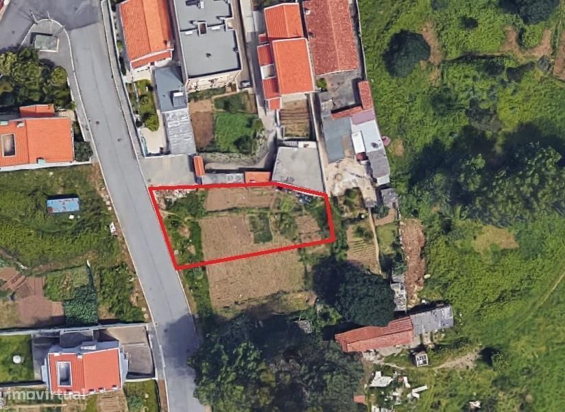 Terreno | Moradia de 3 Frentes