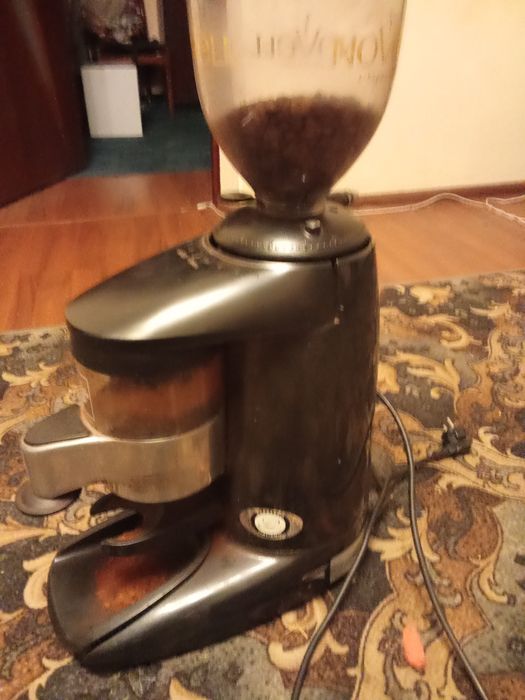 Кофемолка бункерная порционная