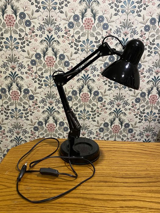 Лампа настільна з пружинами чорна