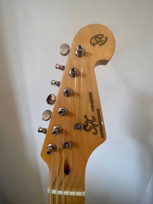 Guitarra eléctrica SX - Stratocaster