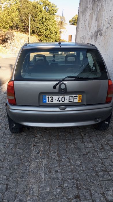 Carro Opel corsa