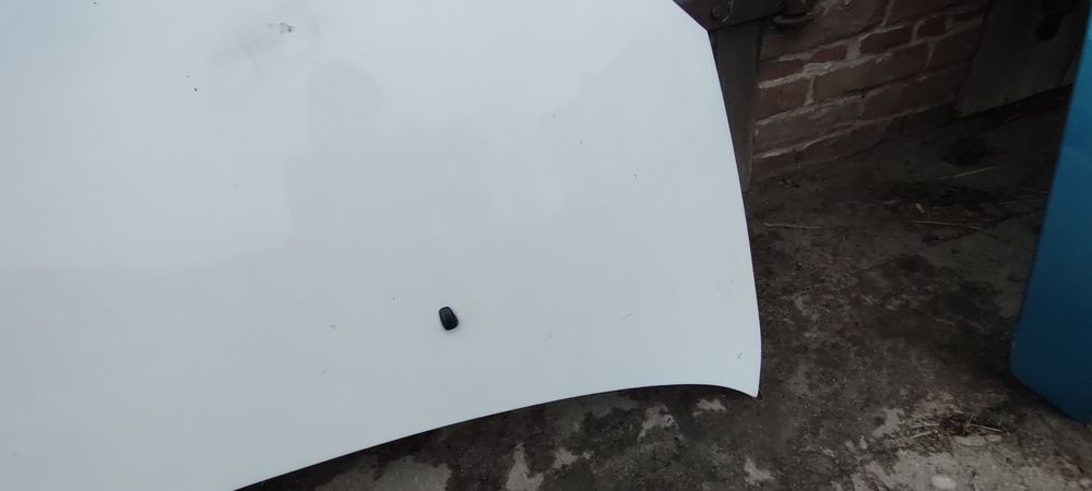 Yaris I lift 068 maska pokrywa silnika i inne