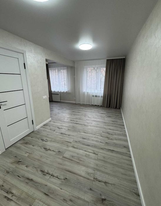 Продаж 2к квартири  з новим ремонтом!