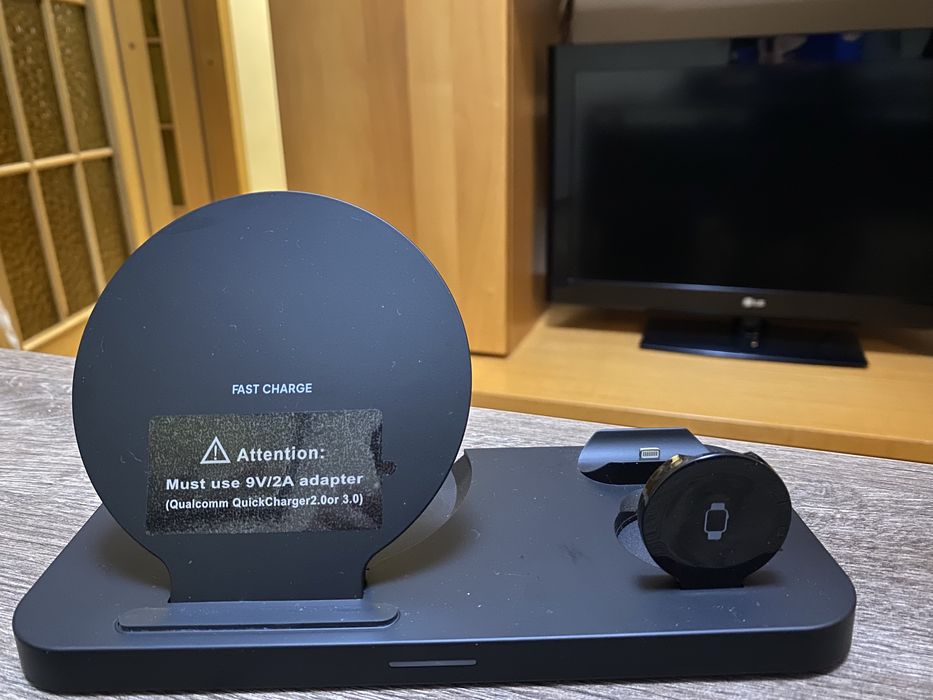 Беспроводная зарядная док-станция 3в1 для iPhone, Apple watch, Airpods