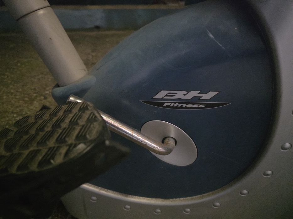 Bicicleta estática BH