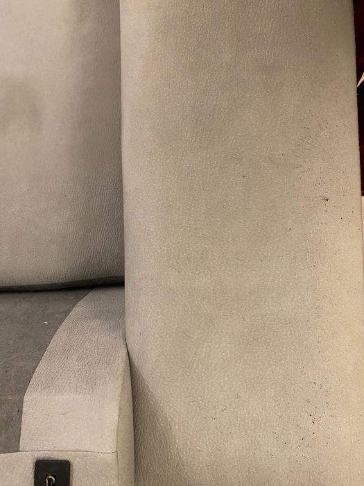 Sofá chaise longue cinza