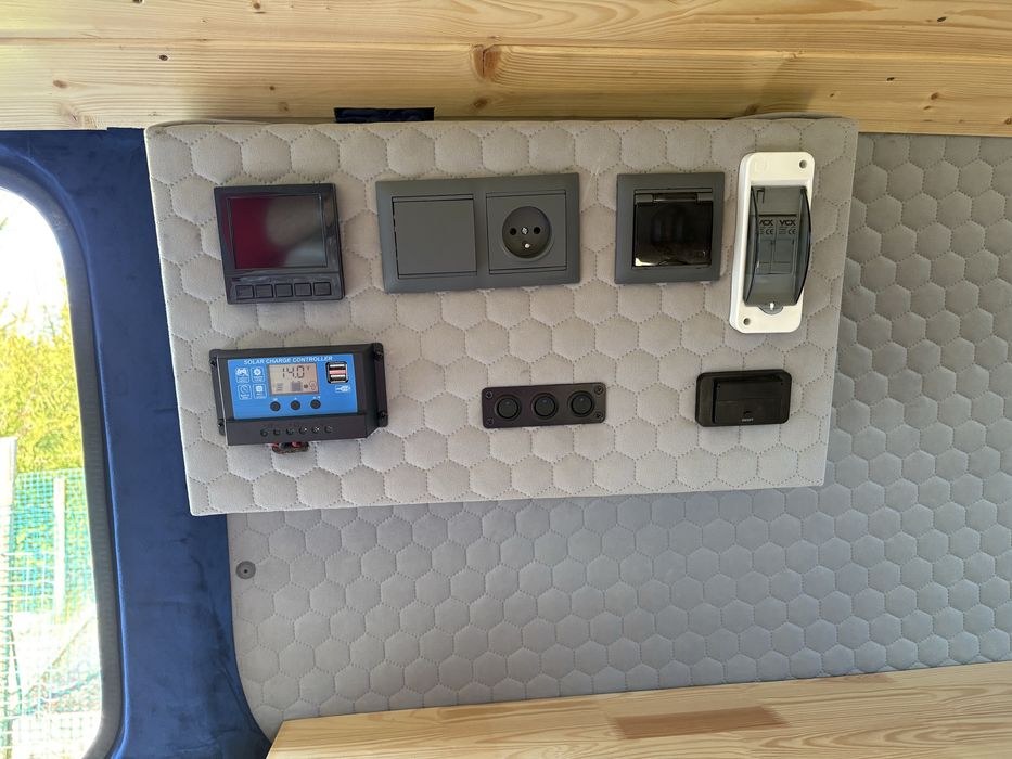 Bus przerobiony na camper VW T5
